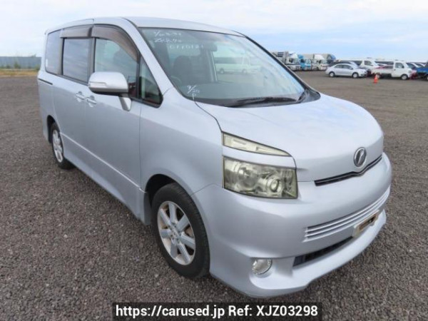 Used 2008 AT toyota voxy ZRR70W Image[0]