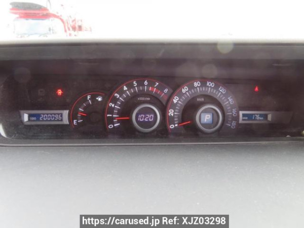 Used 2008 AT toyota voxy ZRR70W Image[30]