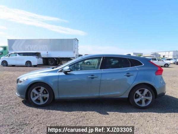 Used 2014 AT volvo v40 MB4164T Image[3]