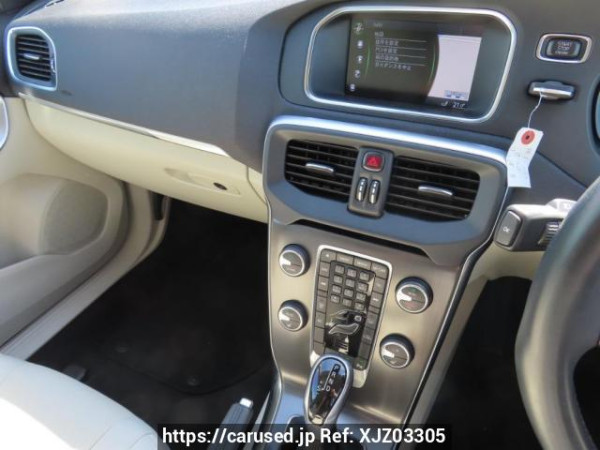 Used 2014 AT volvo v40 MB4164T Image[23]