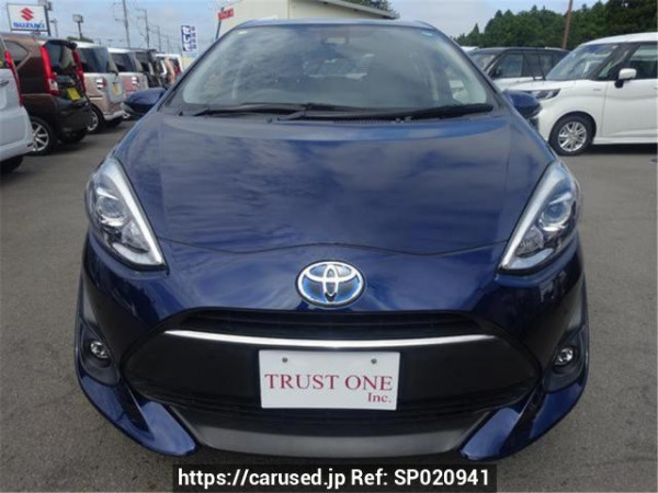 Used 2018 AT toyota aqua NHP10 Image[1]