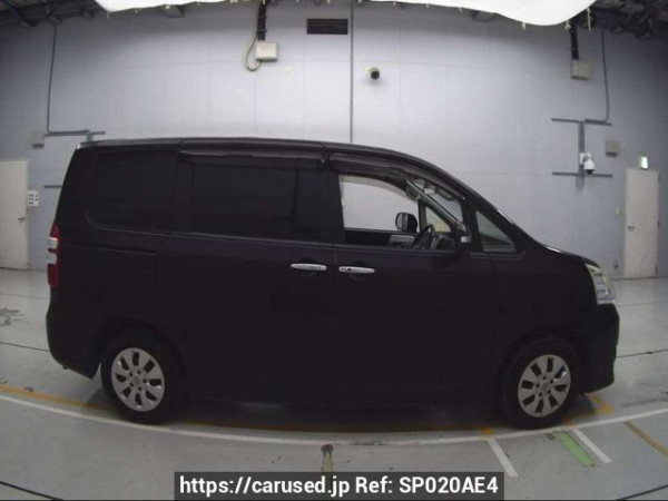 Used 2013 AT toyota noah ZRR70G Image[2]