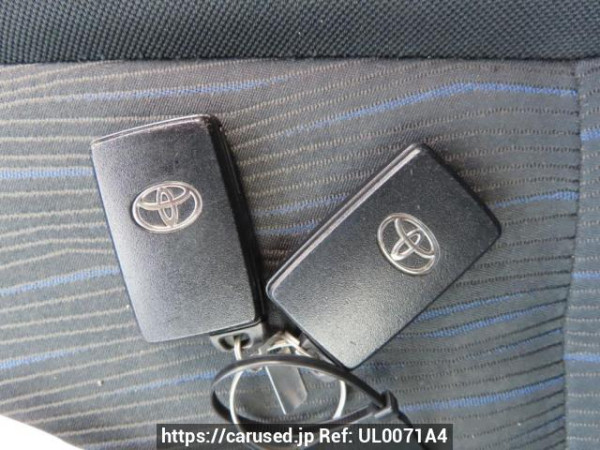 Used 2011 AT toyota voxy ZRR70W Image[33]