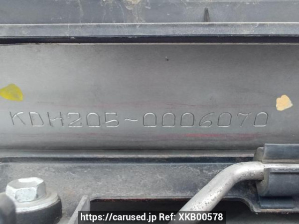 Used 2004 AT toyota hiace-van KDH205V Image[13]