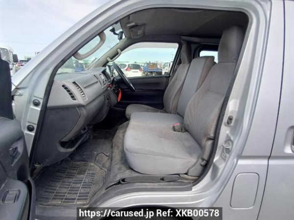 Used 2004 AT toyota hiace-van KDH205V Image[16]