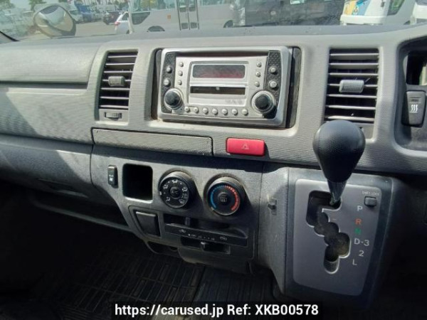 Used 2004 AT toyota hiace-van KDH205V Image[24]