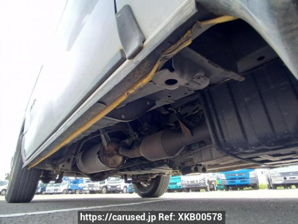 Used 2004 AT toyota hiace-van KDH205V Image[35]