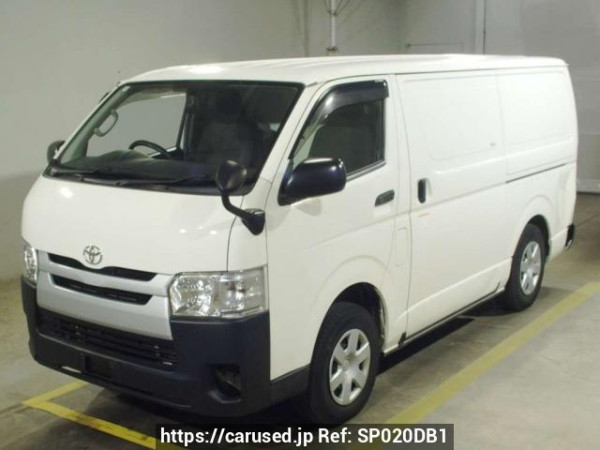 Used 2015 AT toyota hiace-van KDH206V Image[0]