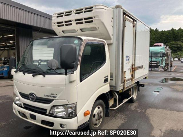 Used 2018 MT hino dutro XZU675M Image[0]
