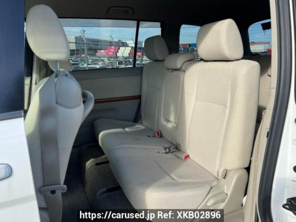 Used 2009 AT toyota isis ZNM10G Image[13]