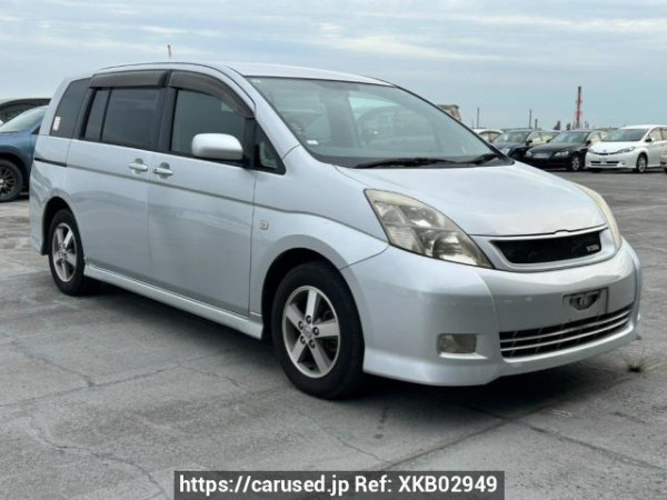 Used 2005 AT toyota isis ZNM10W Image[0]