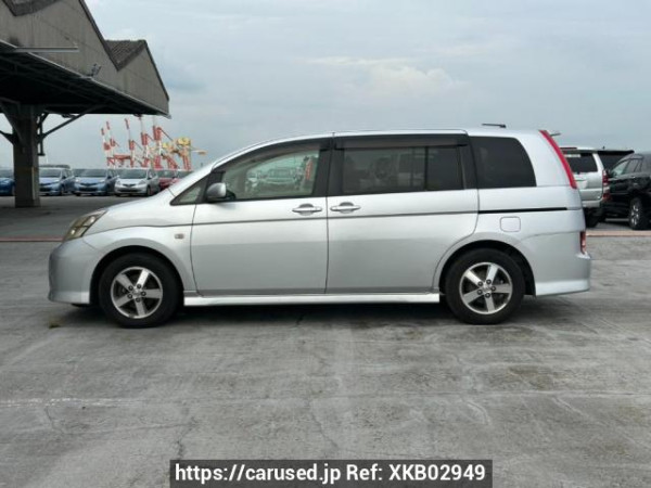 Used 2005 AT toyota isis ZNM10W Image[3]