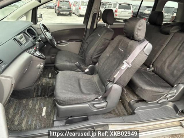 Used 2005 AT toyota isis ZNM10W Image[13]