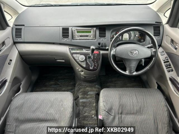 Used 2005 AT toyota isis ZNM10W Image[19]