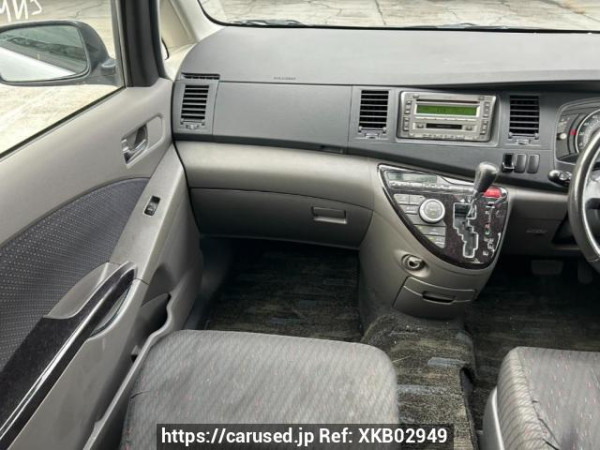 Used 2005 AT toyota isis ZNM10W Image[20]