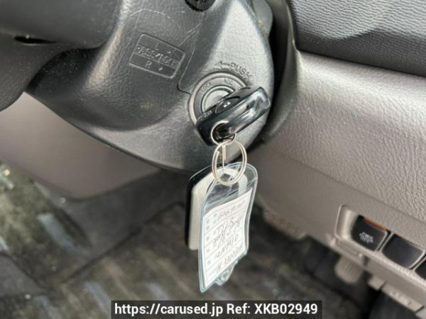 Used 2005 AT toyota isis ZNM10W Image[30]