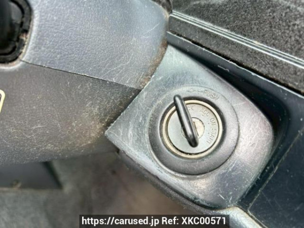 Used 2003 AT toyota regiusace-van TRH102V Image[25]