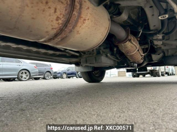 Used 2003 AT toyota regiusace-van TRH102V Image[36]