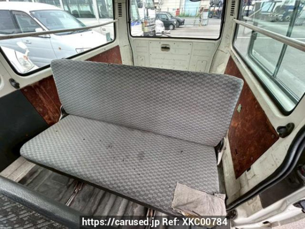 Used 2003 AT toyota regiusace-van RZH112V Image[15]