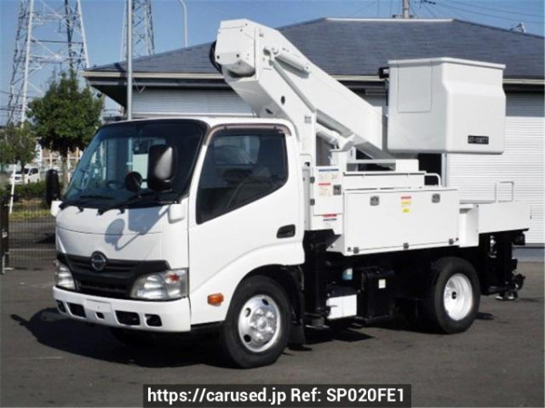 Used 2014 MT hino dutro XZU600X Image[0]