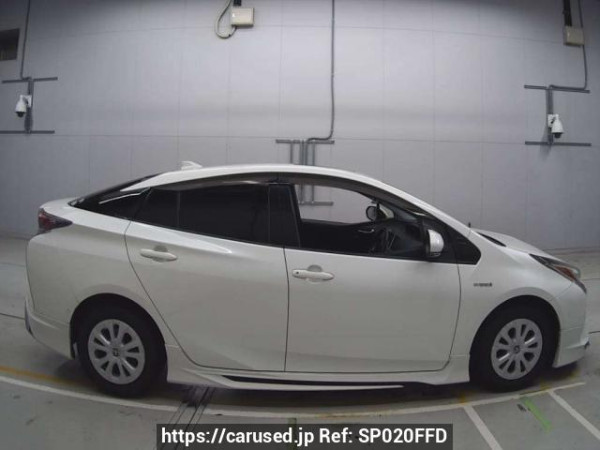 Used 2016 AT toyota prius ZVW51 Image[2]