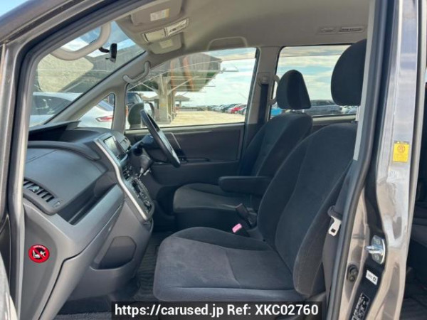 Used 2009 AT toyota noah ZRR70G Image[13]