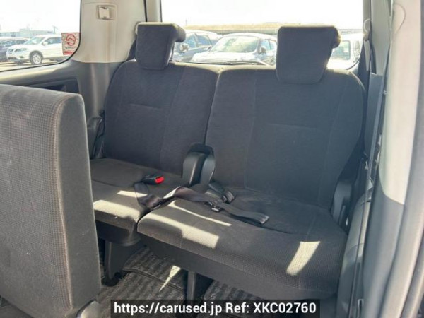 Used 2009 AT toyota noah ZRR70G Image[16]