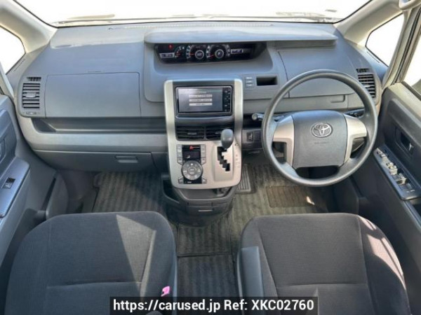Used 2009 AT toyota noah ZRR70G Image[19]