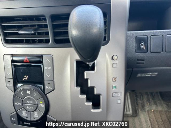 Used 2009 AT toyota noah ZRR70G Image[28]