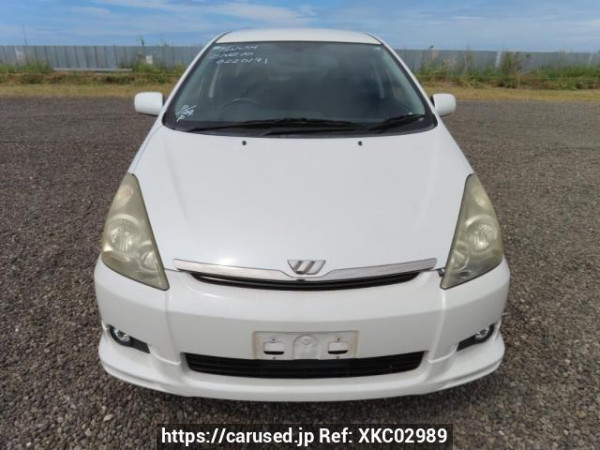 Used 2005 AT toyota wish ZNE10G Image[1]