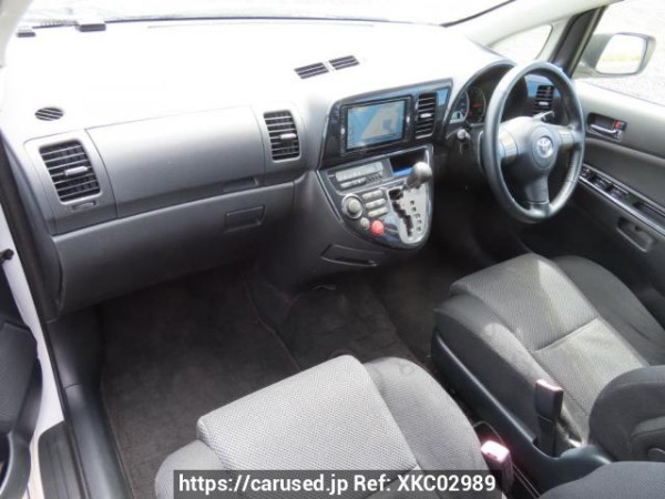 Used 2005 AT toyota wish ZNE10G Image[15]