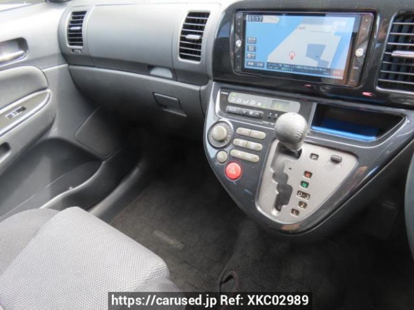 Used 2005 AT toyota wish ZNE10G Image[25]