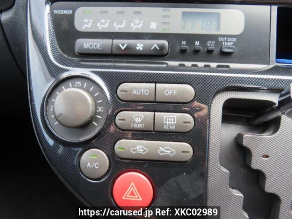 Used 2005 AT toyota wish ZNE10G Image[28]