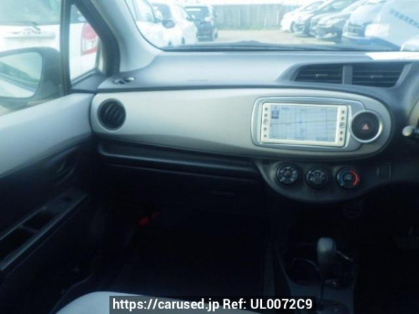 Used 2011 AT toyota vitz NSP130 Image[15]