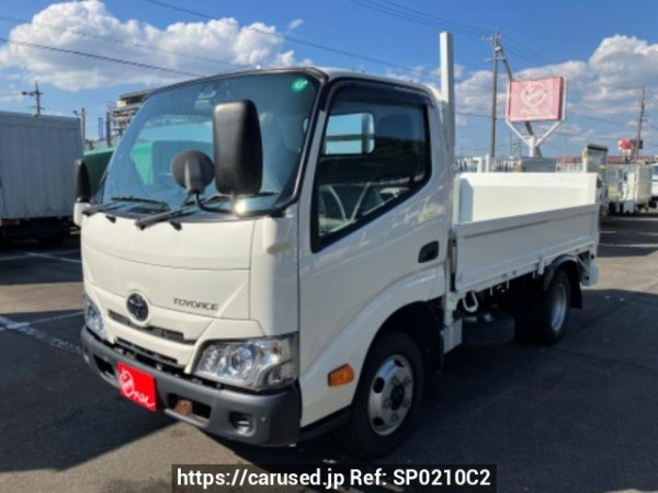 Used 2020 MT toyota toyoace-truck XZC605 Image[1]