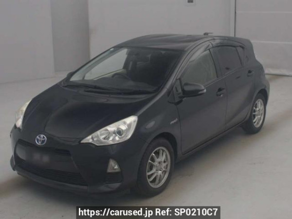 Used 2012 AT toyota aqua NHP10 Image[0]