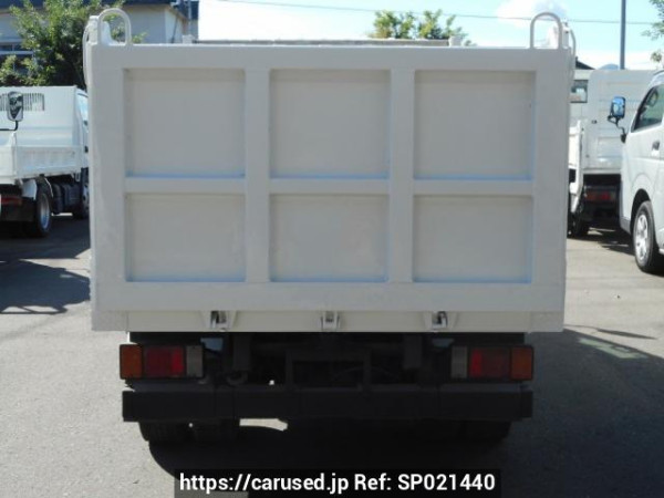 Used 2012 MT isuzu elf-truck NKS85AN Image[1]