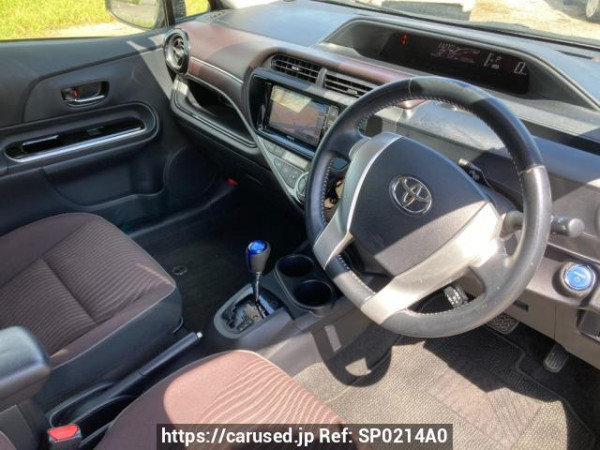 Used 2015 AT toyota aqua NHP10 Image[2]
