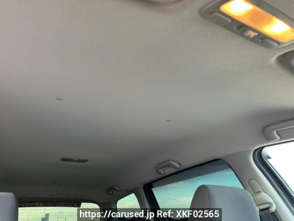 Used 2005 AT toyota wish ZNE10G Image[18]