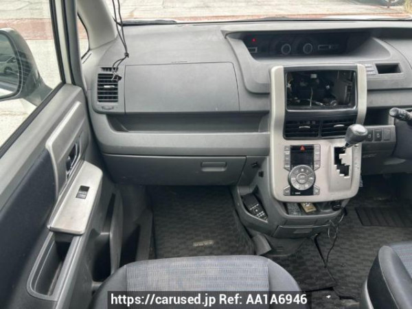 Used 2008 AT toyota voxy ZRR70W Image[20]