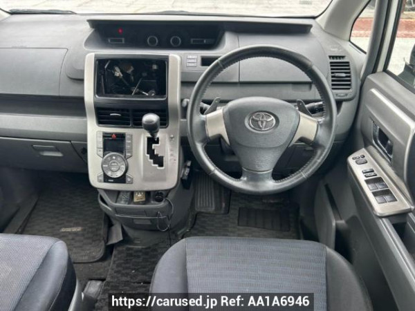Used 2008 AT toyota voxy ZRR70W Image[21]