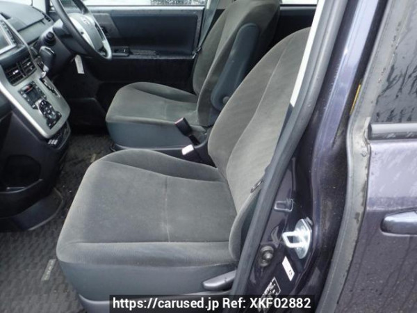 Used 2010 AT toyota noah ZRR75G Image[12]