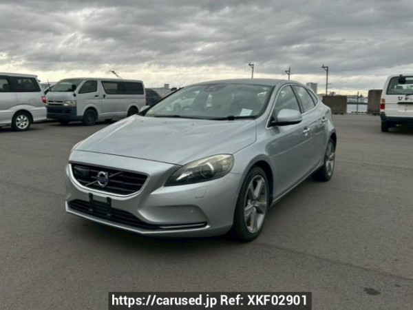Used 2013 AT volvo v40 MB4164T Image[2]