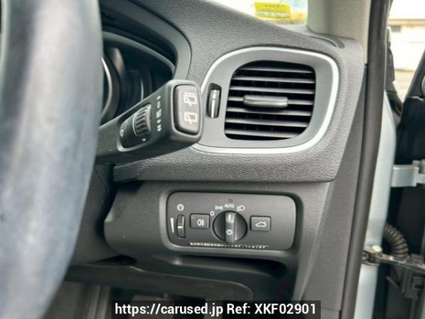 Used 2013 AT volvo v40 MB4164T Image[30]