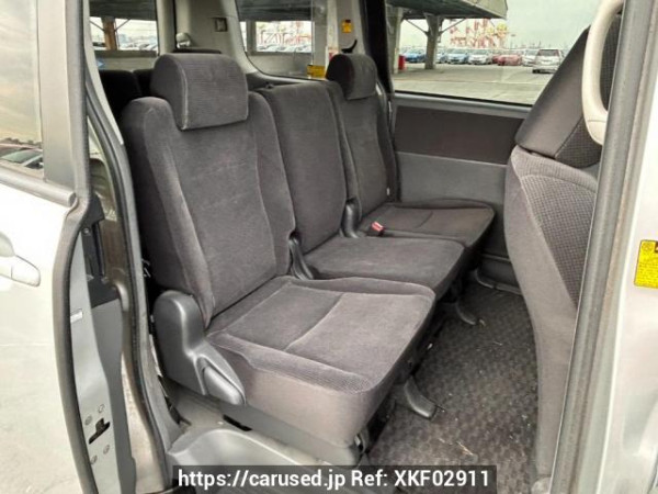 Used 2008 AT toyota noah ZRR70G Image[14]