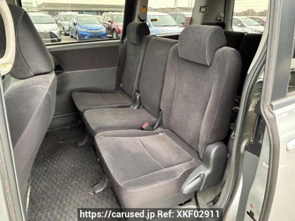 Used 2008 AT toyota noah ZRR70G Image[16]