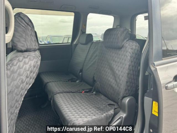 Used 2009 AT toyota noah ZRR70G Image[15]