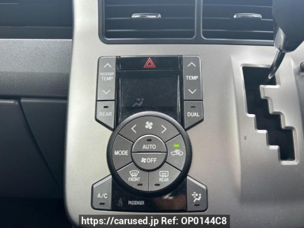 Used 2009 AT toyota noah ZRR70G Image[26]