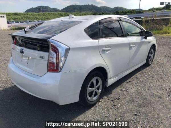 Used 2013 AT toyota prius ZVW30 Image[1]