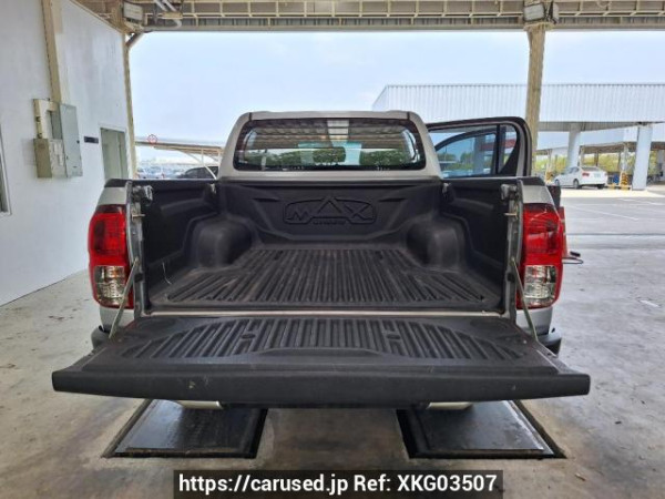 Used 2018 AT toyota hilux-revo GUN135R-DTTSHT Image[15]